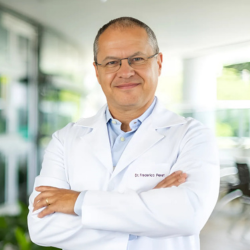 Dr. Frederico Péret